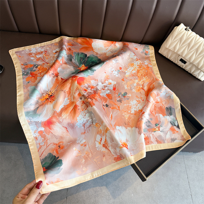Kerudung Segi Empat Sutra Moti - Ascot Neck Scarf ulasan dan harga