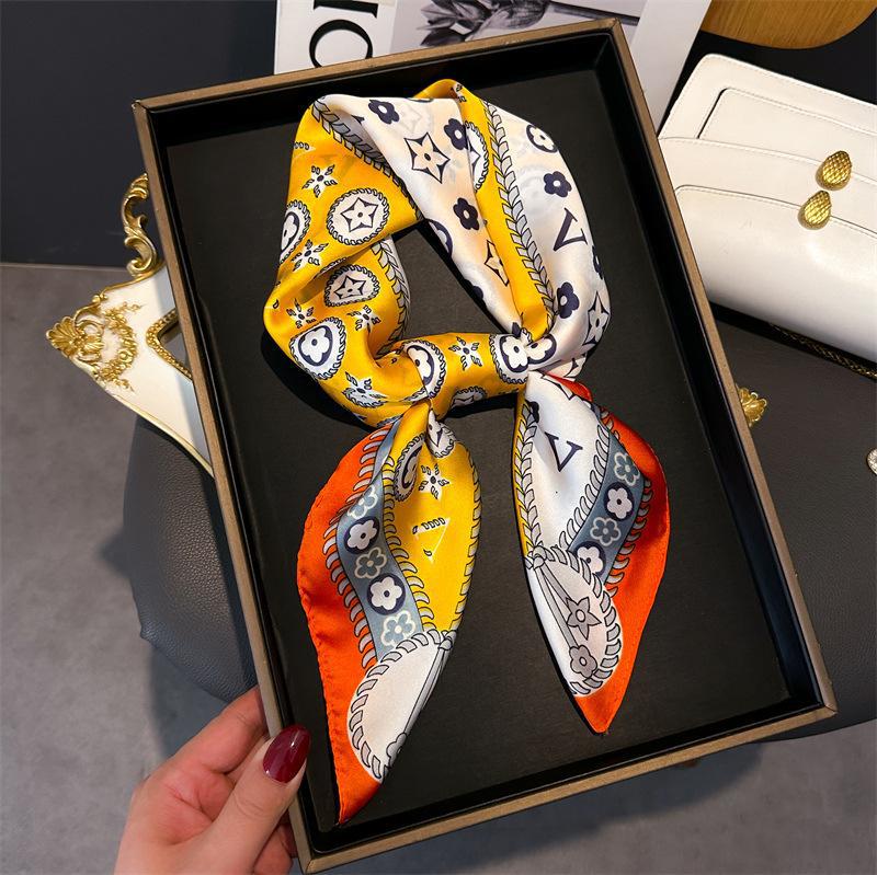 Syal Persegi 70cm untuk Wanita - Ascot Neck Scarf ulasan dan harga
